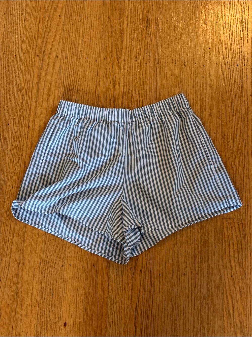 Hollister Striped Blue and White Women's Elastic-Waist Shorts